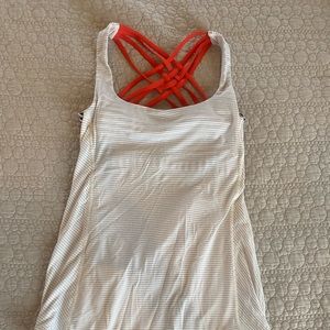 Lululemon tank with built in bra.